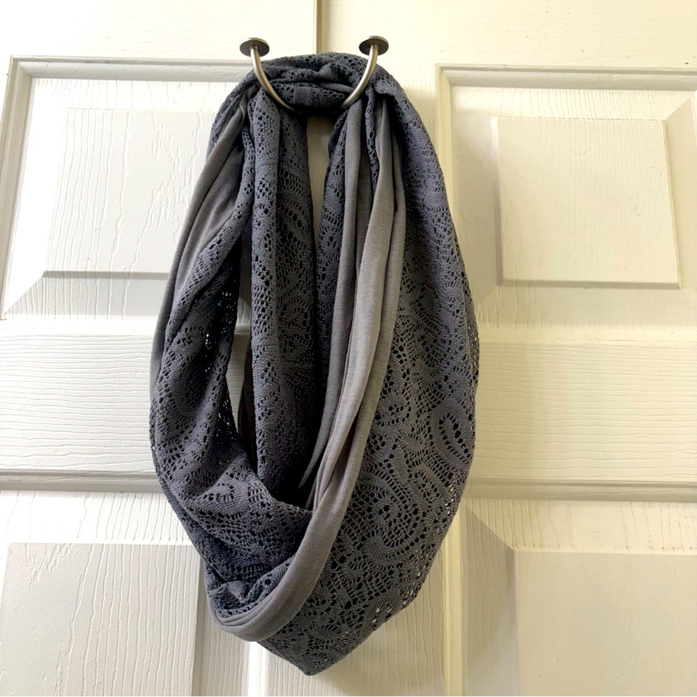 Maurice Infinity Scarf, grey/silver